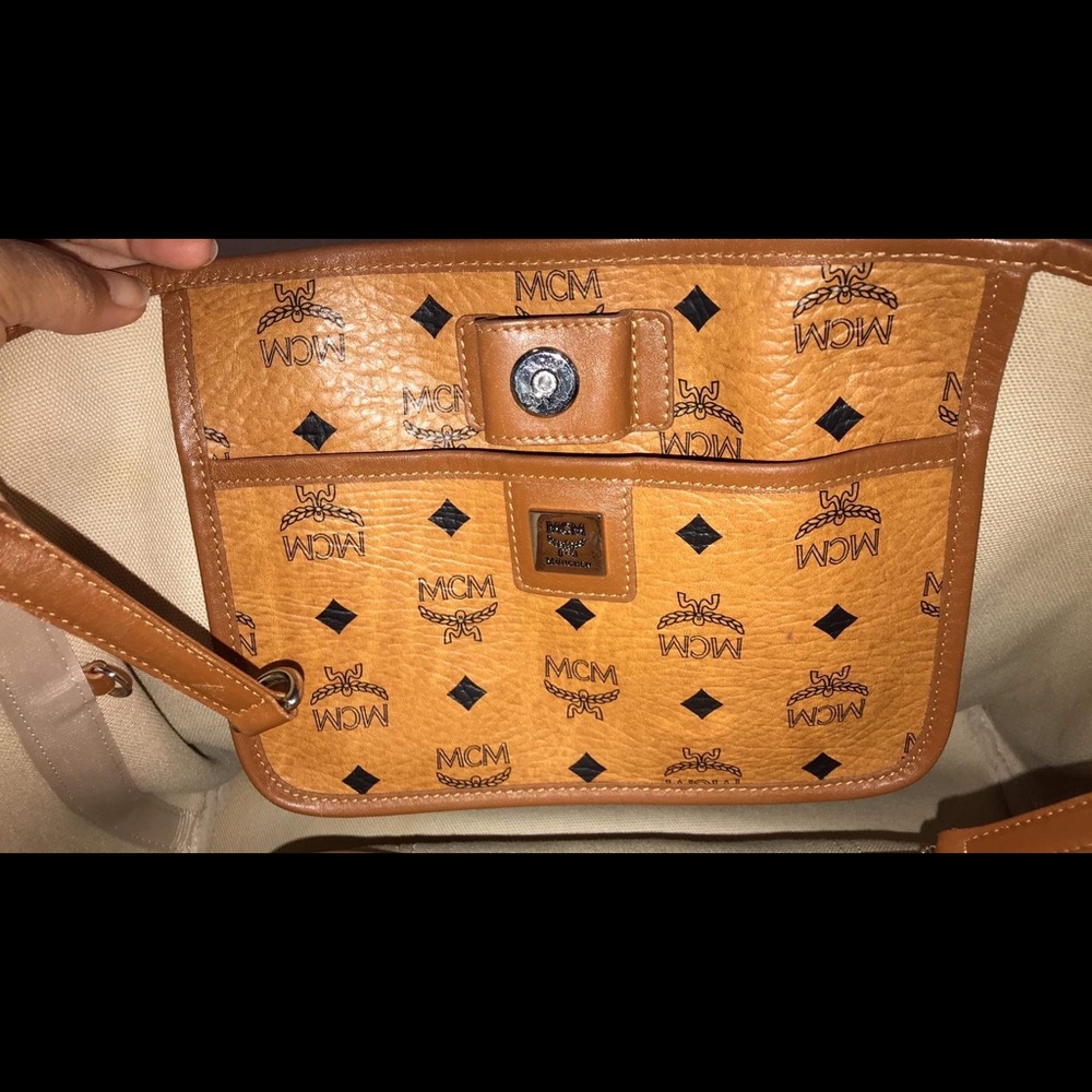 Used MCM visetos bag - Picture 7 of 9